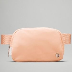 Lululemon Everywhere Belt Bag 1L *sold out color